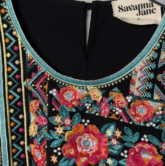 Savanna Jane Black Floral Embroidered Cap Sleeve Top Size Small - Picture 3 of 10